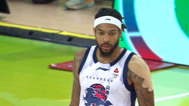 PGSoft-胜浙江，山东男篮晋级杯赛4强 陈林坚19+6不负众望 3外援同时发威