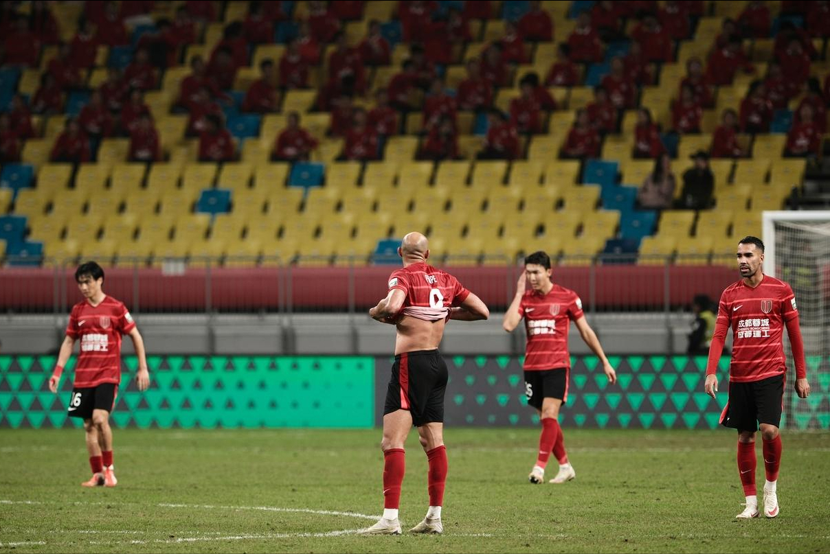 PG电子-球员未经同意就转会？高层根据名单引援！徐正源批成都添欲加之罪